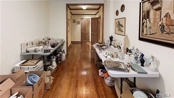 Sold by Prime Realty | media 16