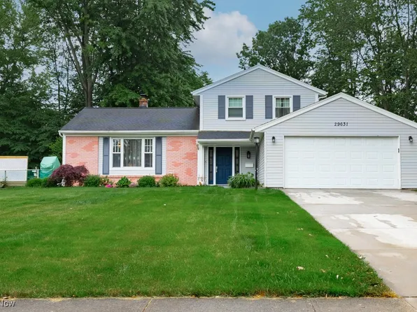 29631 Sutton Dr, North Olmsted, OH 44070