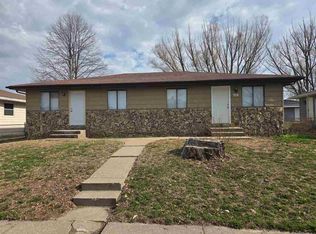 710/712 W 61st St #710, Davenport, IA 52806