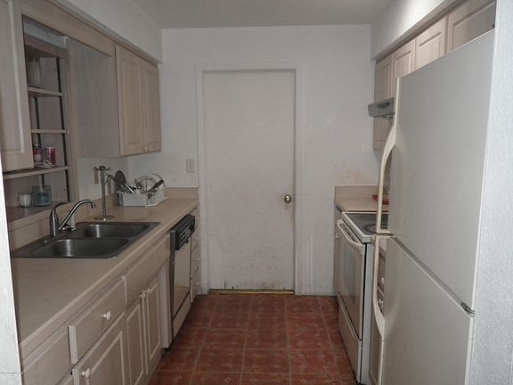 5th image of 2916 Karanda St