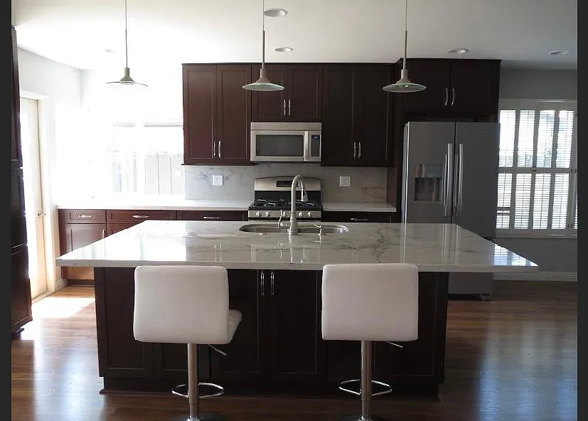 4 bed, 1612 sqft, $4,300 — Photo 2