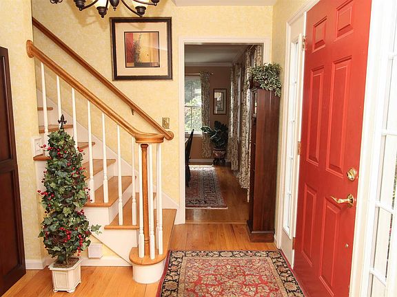 2nd image of 26 Bradford Dr