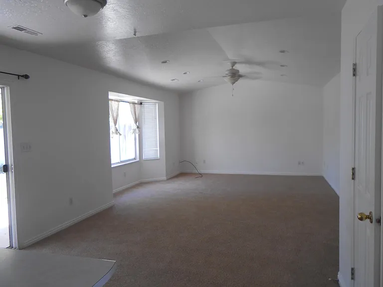 2804 W 950 N — Photo 10