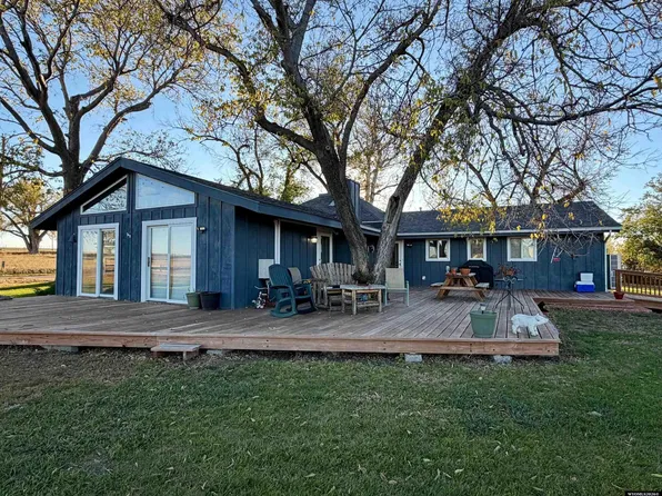 200 E Oak Rd, Wheatland, WY 82201