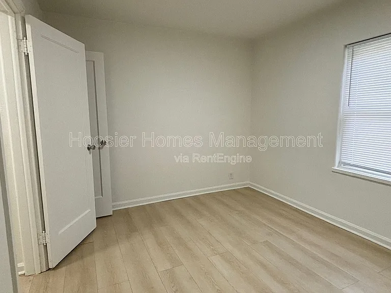 1509 N Chester Ave — Photo 19