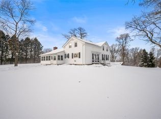 1086 Strong Rd, Victor, NY 14564