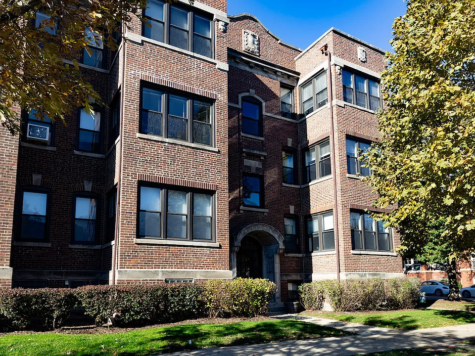 618 Hinman