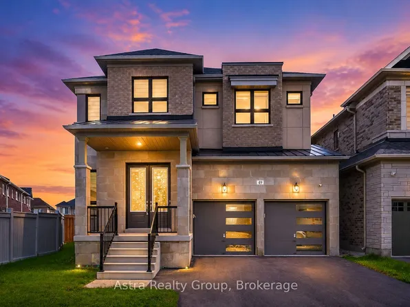 49 Westlake Cres, Bradford West Gwillimbury, ON L3Z 4K4