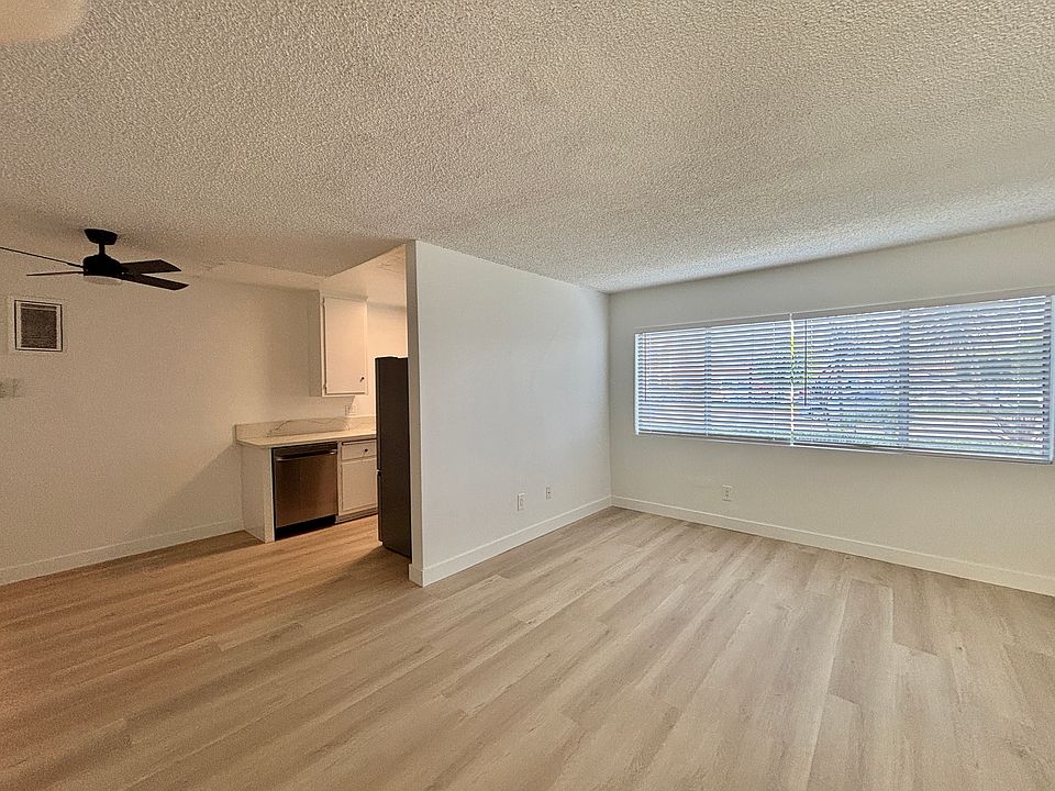 1st image of 2126 W 182nd St #1