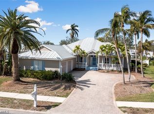 16150 Bentwood Palms Dr, Fort Myers, FL 33908