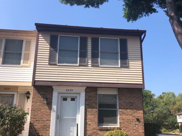 8233 Crestmont Cir, Springfield, VA