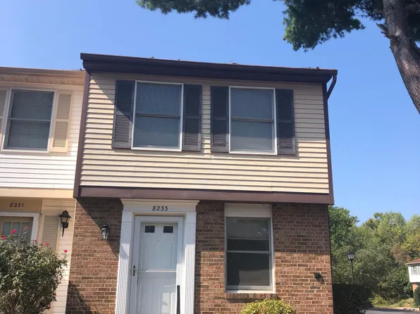 8233 Crestmont Cir, Springfield, VA 22153