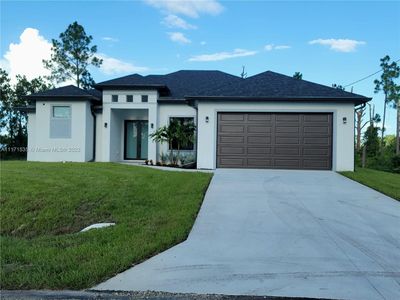 833 W Harnes Ave S, Lehigh Acres, FL, 33974
