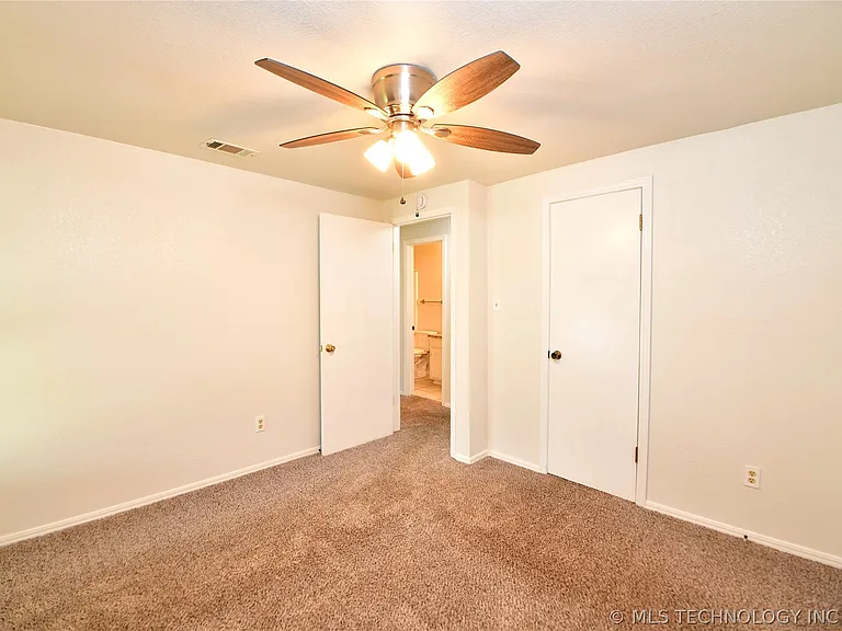 10056 S 91st East Ave — Photo 14