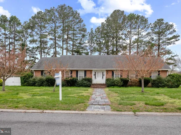 1002 Laurel St, Pocomoke City, MD 21851