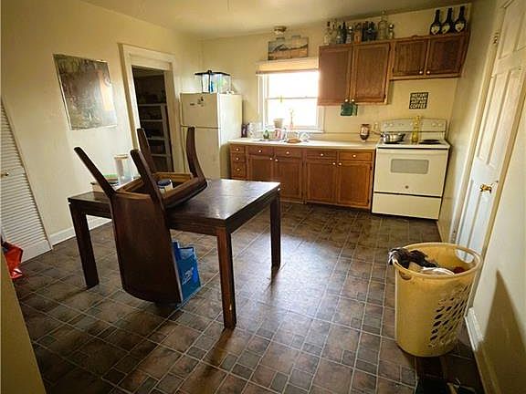 4th image of 3703 Causey St