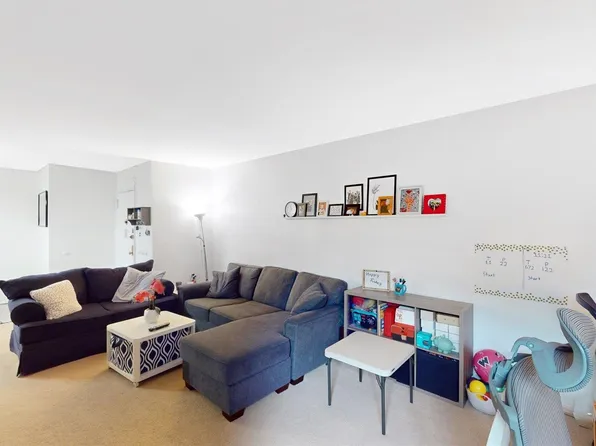 32-40 89 St #C211, East Elmhurst, NY 11369