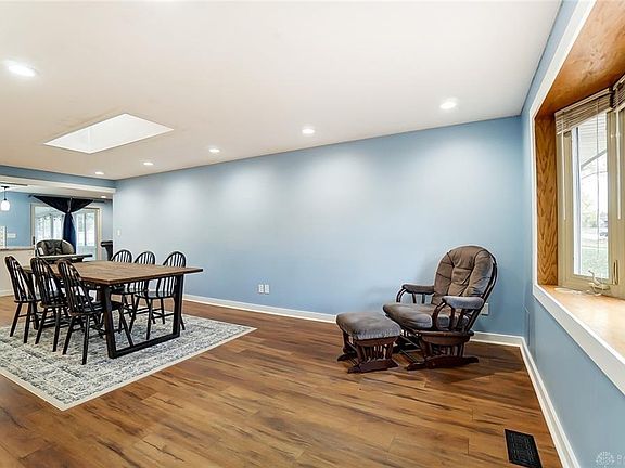 5th image of 7119 Cohasset Dr