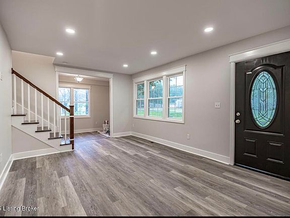 3rd image of 1407 Fairdale Rd