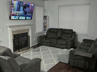 5220 Holly Ln N UNIT 1, Plymouth, MN 55446