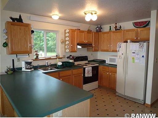2nd image of 15498W Hwy 27/70