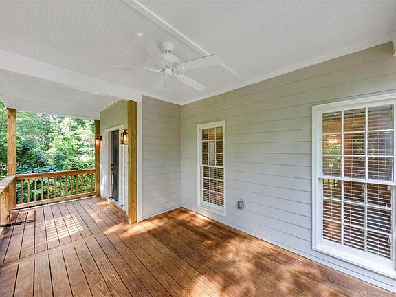 3rd image of 244 Freestone Ln