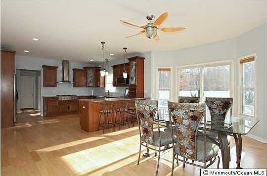3rd image of 176 Pheasant Dr