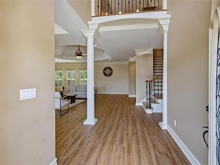 210 Masters View Ct — Photo 4