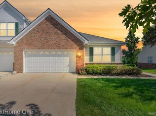 10083 Ridge Run St #24, Howell, MI 48855