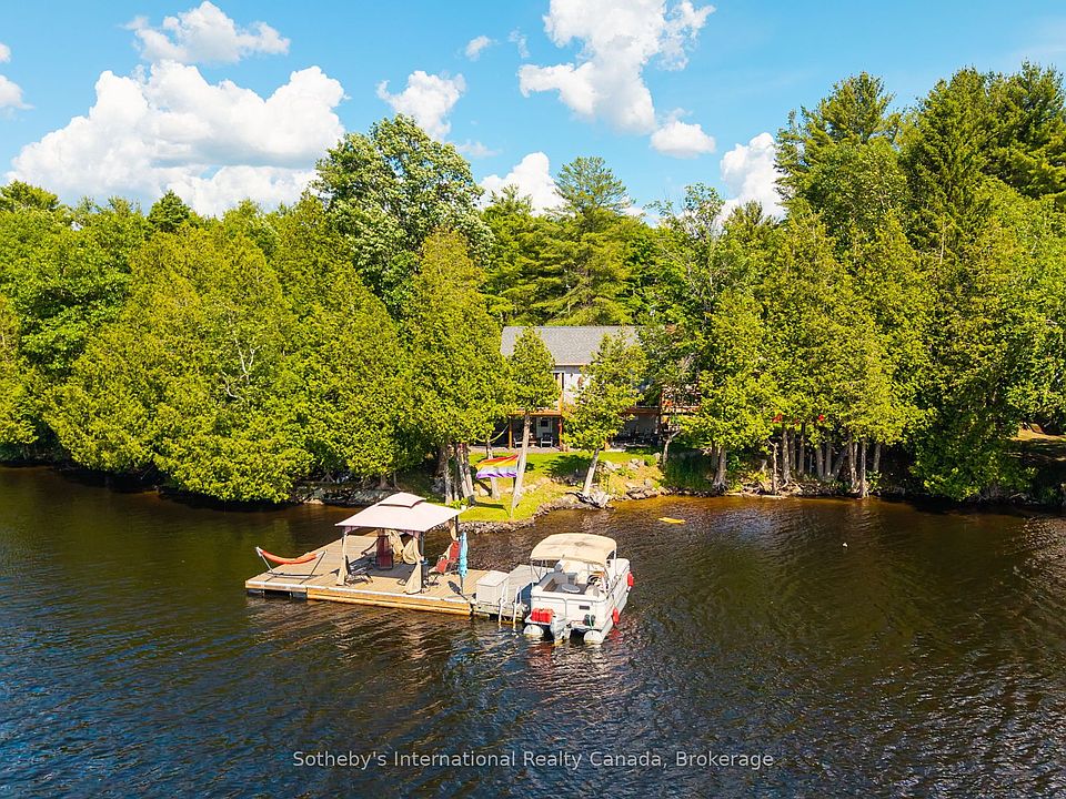 1st image of 8 Lakeview Cres
