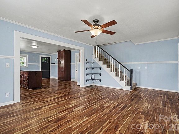 4th image of 24359 Ridgecrest Rd