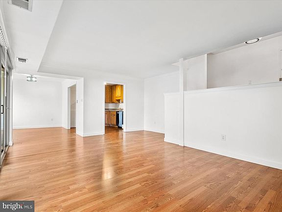 5th image of 14616 Bauer Dr APT 1