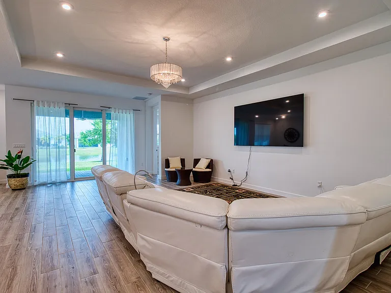 10407 SW Aquila Way — Photo 9