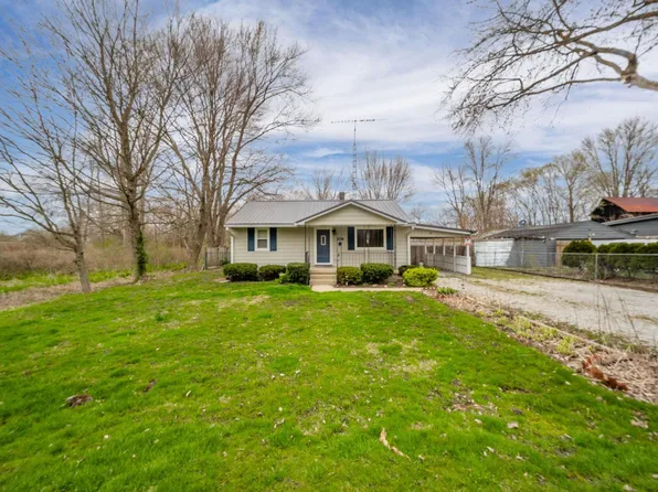 206 W Main St, Springport, IN 47386