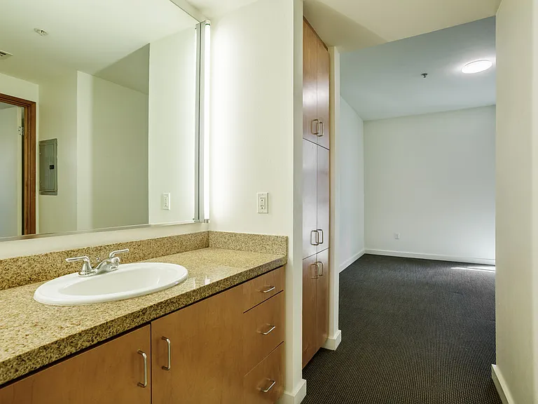 1212 Euclid St #205 — Photo 11
