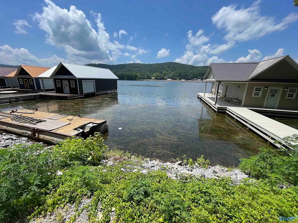 1st image of 1 Pine Island Cir