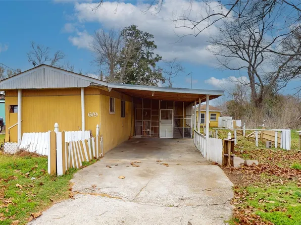 619 Confederate St, Liberty, TX 77575