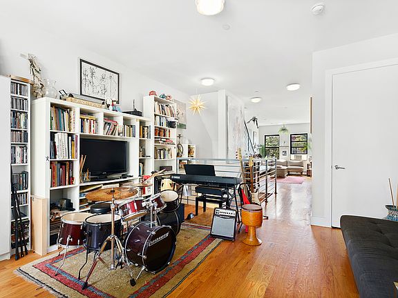 4th image of 797 Herkimer St #2