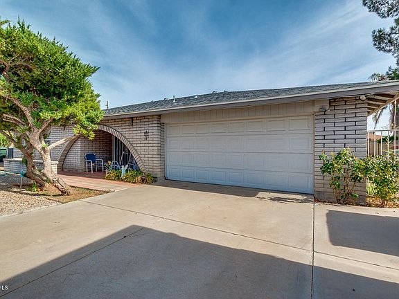 4th image of 4309 W Dahlia Dr