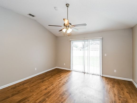 3rd image of 2600 Creek Ridge Dr