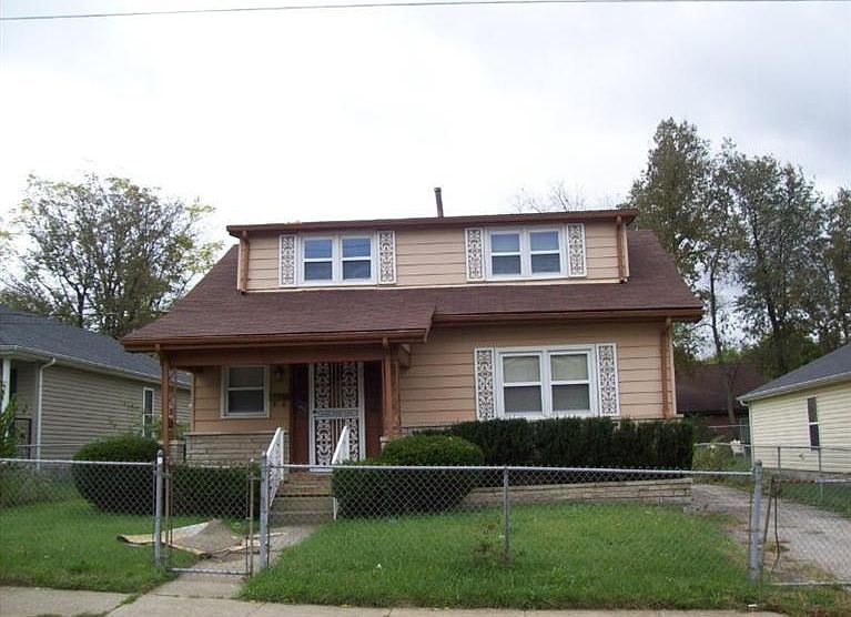 1st image of 444 Douglas Ave