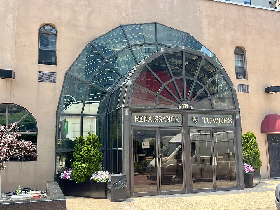 111 Mulberry St #2R
