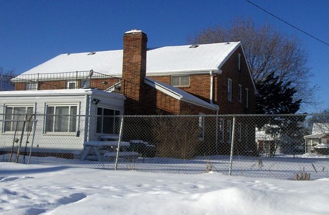 2nd image of 4186 N 19th Pl