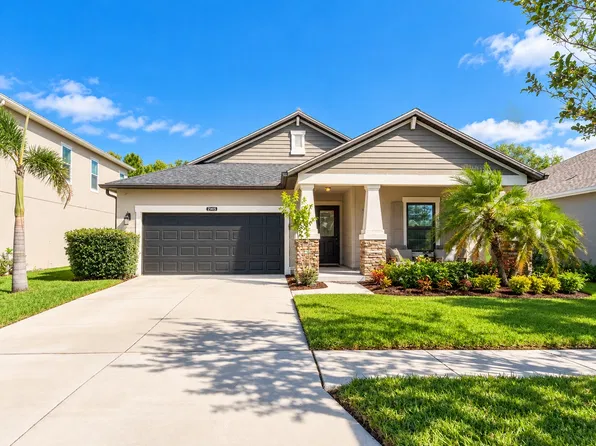 21415 Southern Charm Dr, Land O Lakes, FL 34637