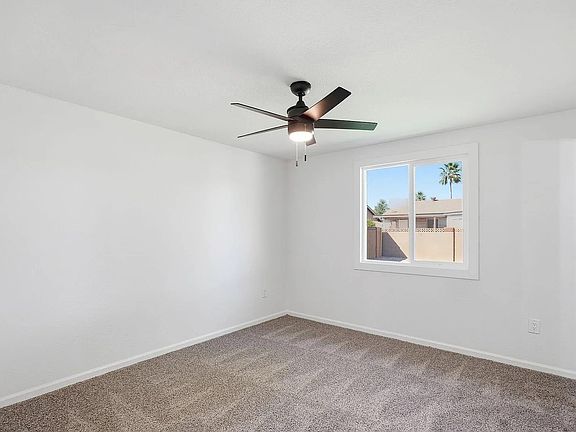 4th image of 4443 E Ludlow Dr