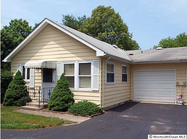 1st image of 21 Lexington Drive #C