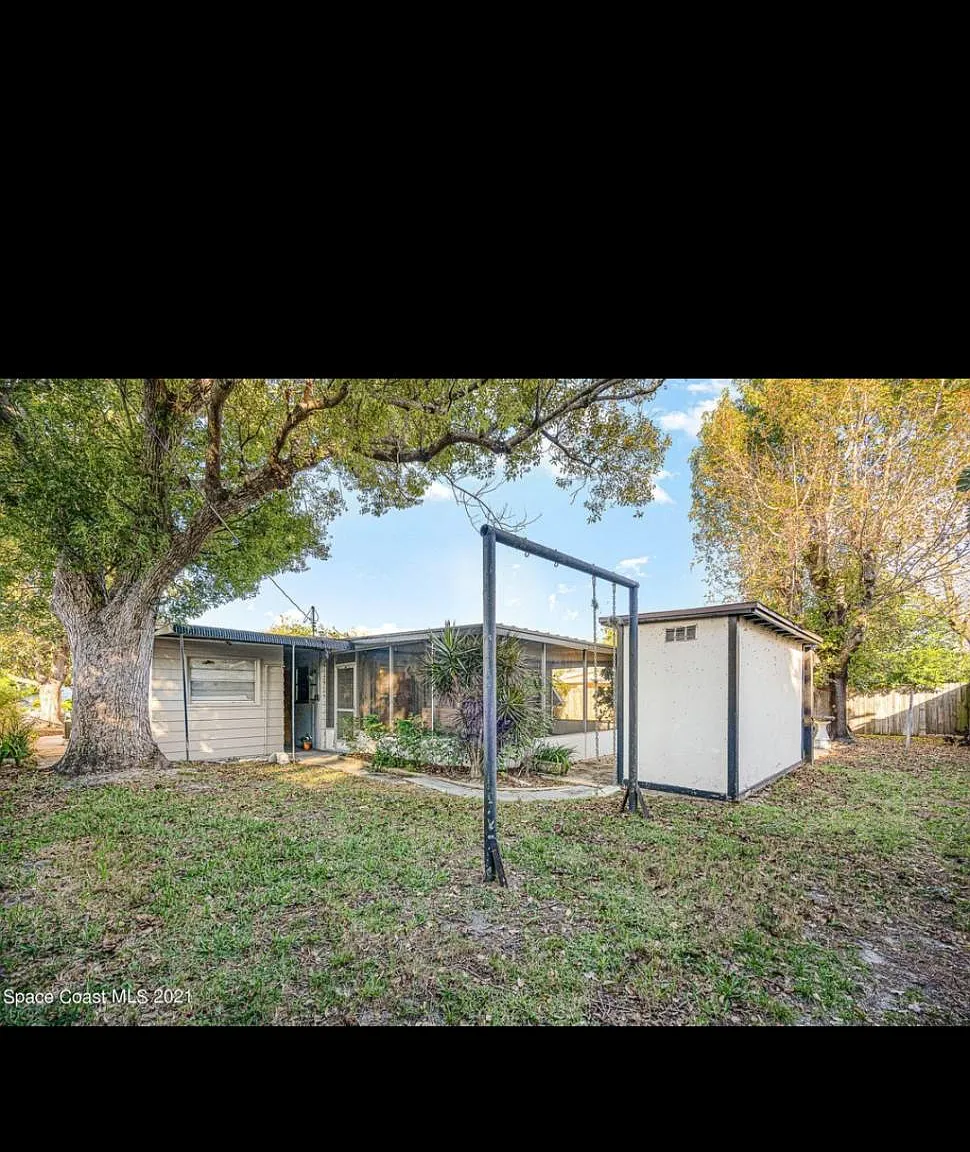 3 bed, 1452 sqft, $2,220 — Photo 4