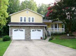 611 Sunset Ridge Dr, Lithia Springs, GA 30122