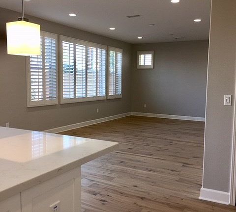 4th image of 20901 Silverwood Dr
