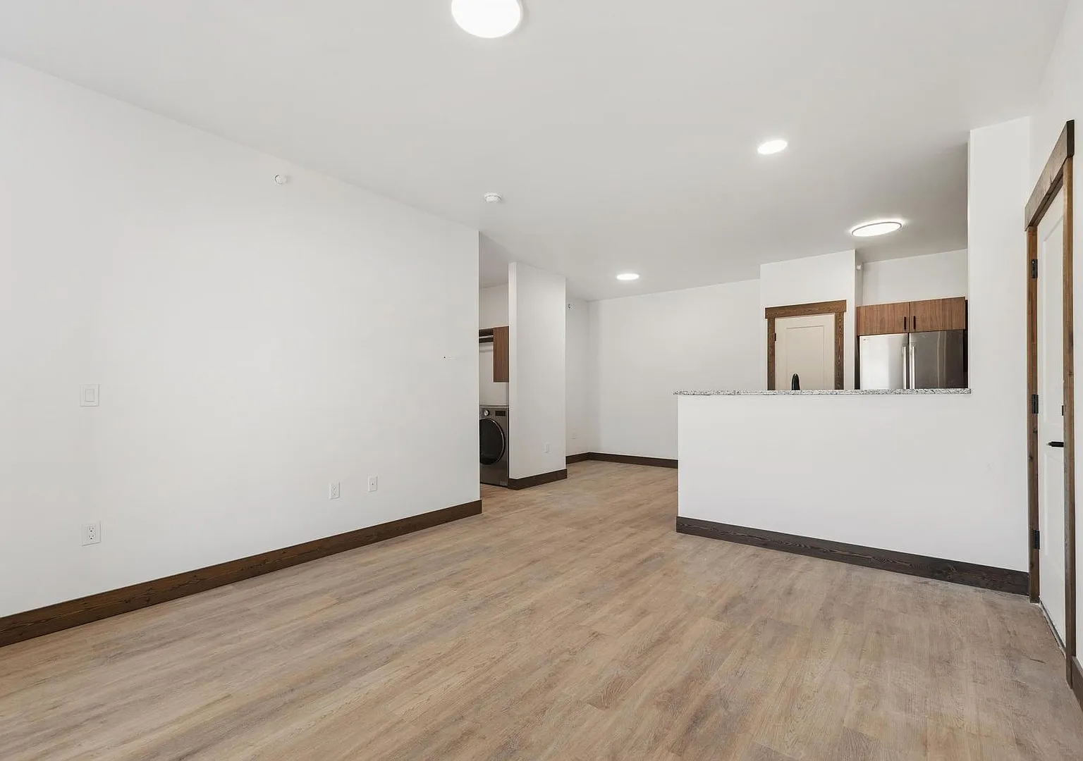 Luxury Living At Eagle Valley Ranch Apartments — Photo 4
